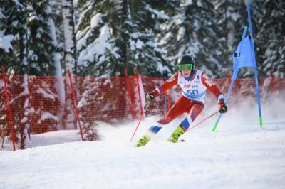 Российские горнолыжники пропустят соревнования из-за подозрения на COVID-19