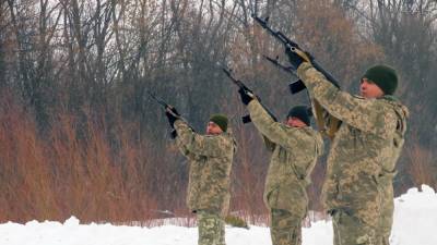 На Украине предложили пригрозить Западу возвращением ядерного оружия