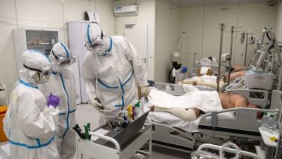 Четыре пациента с COVID-19 скончались в Крыму