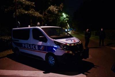 Одиннадцатый человек задержан по делу об убийстве учителя во Франции