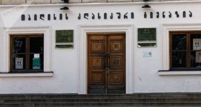 Еще в трех школах Тбилиси выявили коронавирус