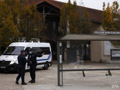 Убийство профессора истории во Франции. Полиция задержала 11 подозреваемых