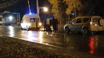 Полиция ищет очевидцев ДТП на Ленина, где ночью ВАЗ сбил мужчину
