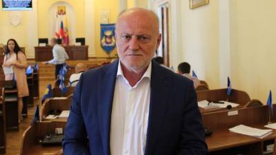 Иван Имгрунт - На 60-м году жизни скончался глава администрации Ялты Имгрунт - iz.ru - Крым - Израиль - Ялта