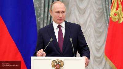 Кремлевский пул рассказал, как Путину удается не заболеть коронавирусом