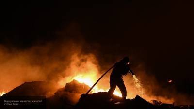 МЧС сообщило о мощном пожаре на обувном складе в Воронеже