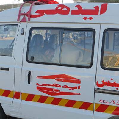 16 человек погибли при падении автобуса в овраг на севере Пакистана