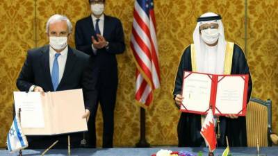 Израиль установил дипломатические отношения с Бахрейном