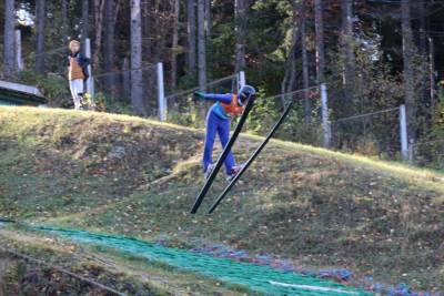 Летающие лыжники Сахалина завершили летний сезон
