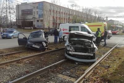 Водитель погибла в ДТП при неработавшем светофоре в Екатеринбурге