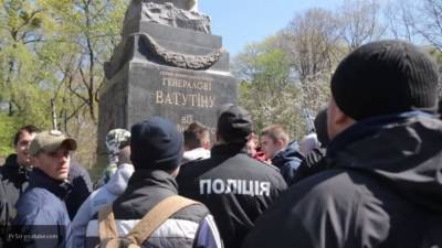 Активисты потребовали от мясокомбината в Харькове декоммунизировать колбасу
