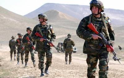Алиев: Военные Азербайджана продвинулись вглубь Карабаха