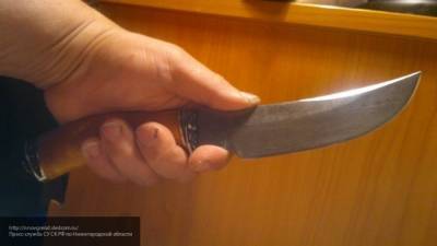 Неизвестный напал на девушек с ножом в Алтайском крае