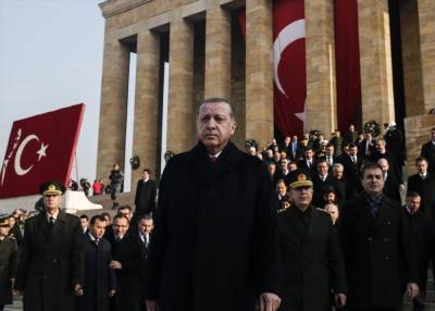 Решить проблему может Россия — Bloomberg разъясняет главную причину авантюризма Эрдогана