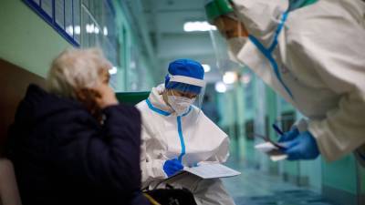 Почти 990 пациентов с коронавирусом госпитализированы в Москве за сутки