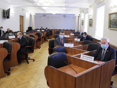 В Смоленской областной Думе будет меньше депутатов, работающих на постоянной основе