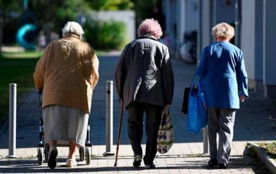 Три четверти жертв COVID-19 в Украине - пенсионеры