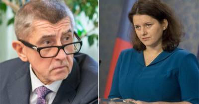 Не выключили микрофон: министр труда Чехии назвала премьера "дебилом"