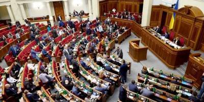 В Раде предложили штрафовать нардепов на 17 тысяч гривен за нарушение масочного режима