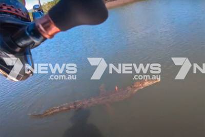 Рыбак три минуты боролся с пойманным на удочку крокодилом