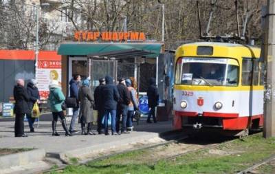 "Это чудовище": в Харькове кондуктор высадил ребенка в безлюдном месте, горожане вне себя от злости
