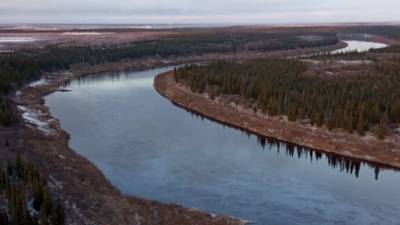 В Ненецком округе ввели режим ЧС из-за разлива нефтепродуктов
