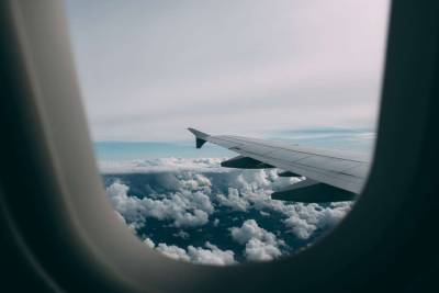 Правду о надувном трапе в самолете раскрыла стюардесса