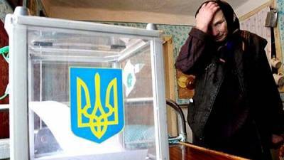 Власть гонит пенсионеров на выборы несмотря на рекомендации Минздрава: «Опасность грозит украинцам старше...»