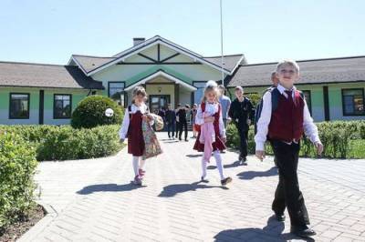 Власти Новгородской области не исключают продления школьных каникул