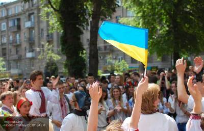 "Купите палку Бандеры": на Украине хотят переименовать советскую колбасу