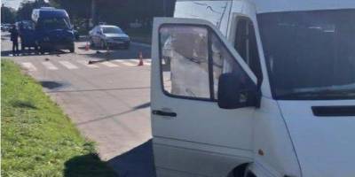 В Запорожье столкнулись две маршрутки, трое пострадавших — полиция