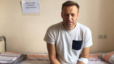 Эксперт: инсценировка отравления Навального могла быть сделана демократами для борьбы с Трампом