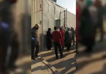 В Минздраве прокомментировали видео с большим скоплением людей возле больницы в Зангиате, которые не могли получить тела умерших пациентов