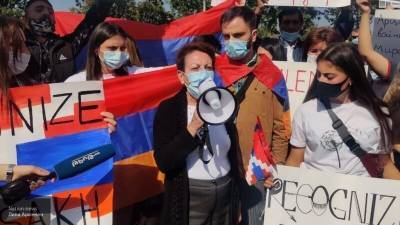 Армяне окружили посольство США с требованием прекратить продажу оружия Турции