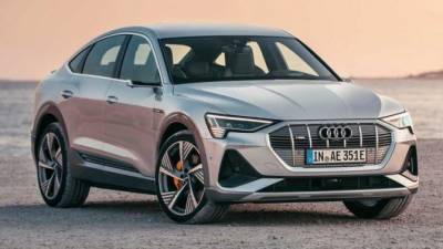 Audi e-Тron получит «умные» фары