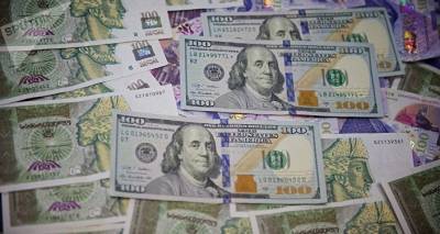 Спасая лари: Нацбанк Грузии в очередной раз продал валюту