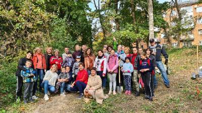В Смоленске в Рачевке высадили 250 пихт