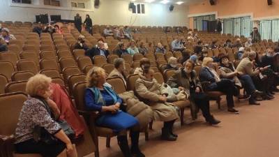 В Петербурге ветеранам показали малоизвестных артистов по цене «Би-2»