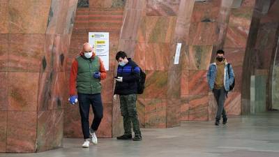 В Москве мужчину в розыске нашли благодаря отсутствию перчаток в метро