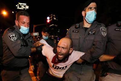 Демонстрация в Тель-Авиве: водитель намеренно наехал на участницу акции протеста