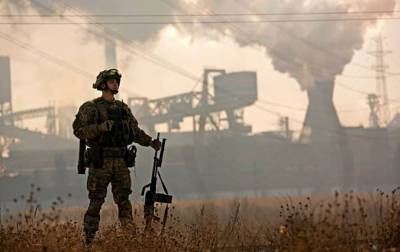 На Донбассе боевики стреляли вблизи Станицы Луганской и Орехово