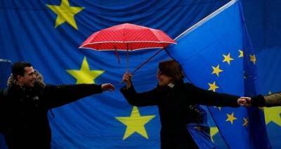 Наталья Еремина - Суверенитет vs. интеграция: что мешает ЕС принять новую миграционную стратегию - dialog.tj - Австрия - Венгрия - Польша - Чехия - Брюссель