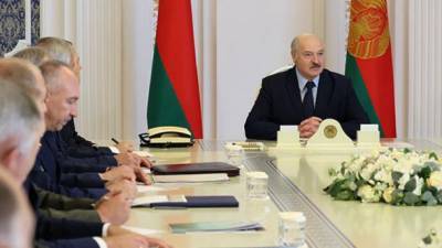 У Лукашенко отреагировали на отказ официального Киева титровать его президентом. Предлагают считать столицей село Борщи