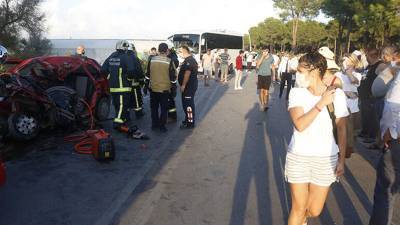 Туристка из России пострадала в аварии с автобусом в Анталье