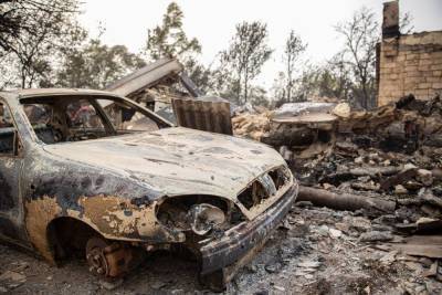 В Луганске пожар уничтожил ангары авиаремонтного завода