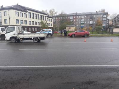 В Новокузнецке водитель грузовика сбил ребёнка