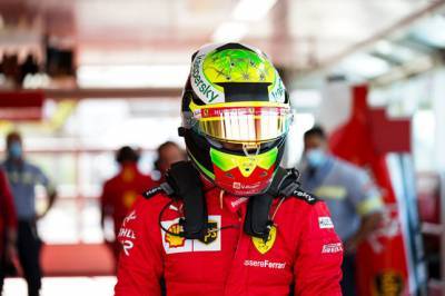 Видео: Тесты Ferrari во Фьорано
