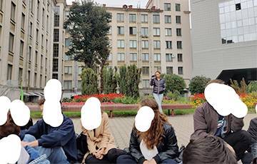 Студенты БГУ проводят «сидячую забастовку»