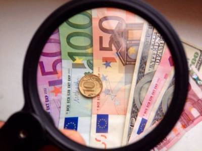 Маятник качнулся: курс евро превысил 92 рубля