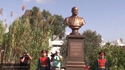 Памятник Герою России установили в Сирии